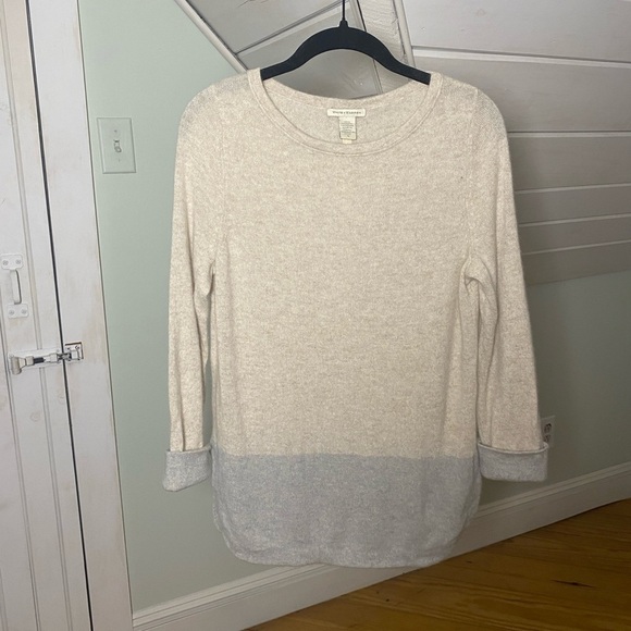White + Warren Sweaters - White + Warren Powder Blue and Cream 100% Cashmere Pullover Sweater Size S